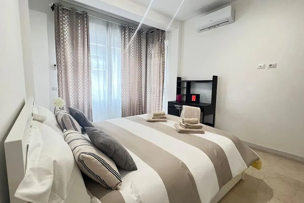 New And Elegant Apartment On The Navigli Netflix E Disney ميلان 0*,