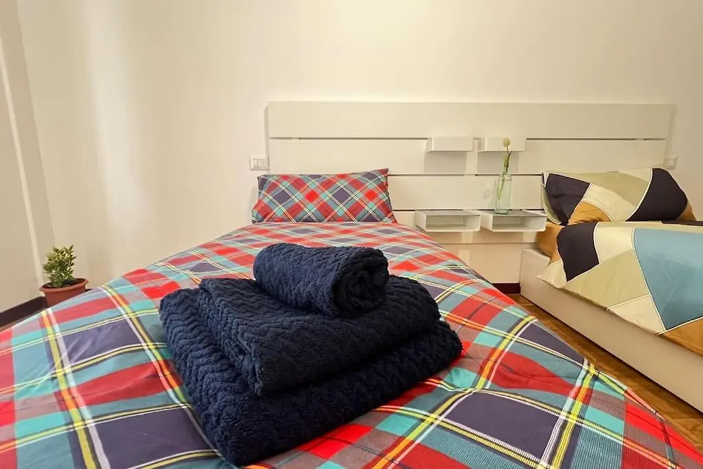 New And Elegant Apartment On The Navigli Netflix E Disney ميلان إيطاليا