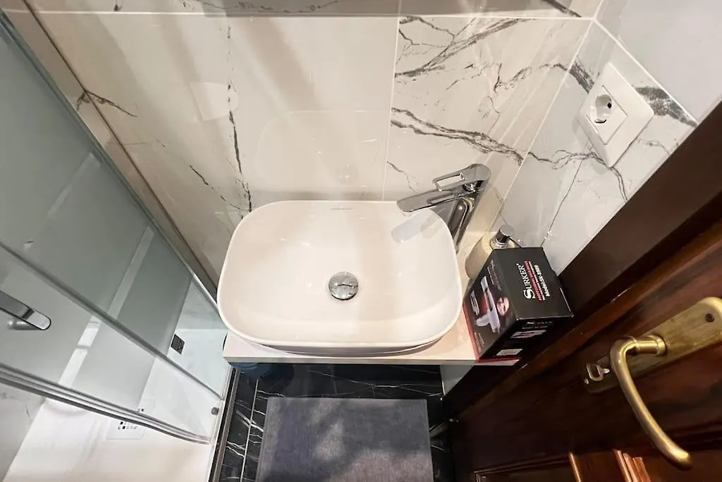 New And Elegant Apartment On The Navigli Netflix E Disney ميلان