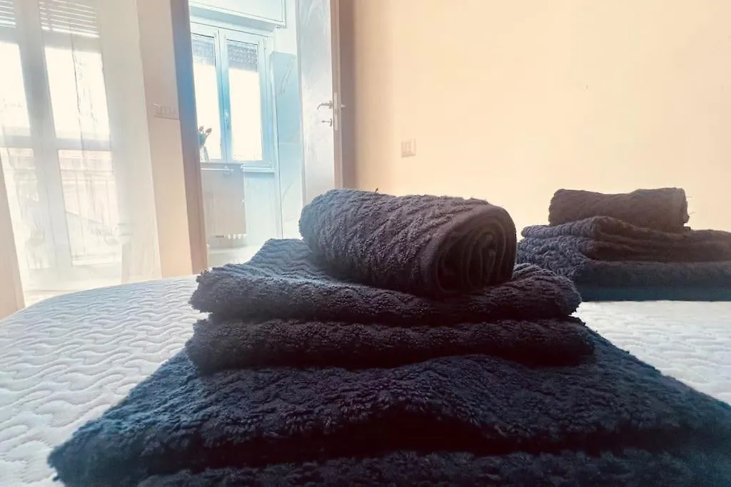New And Elegant Apartment On The Navigli Netflix E Disney Milano İtalya