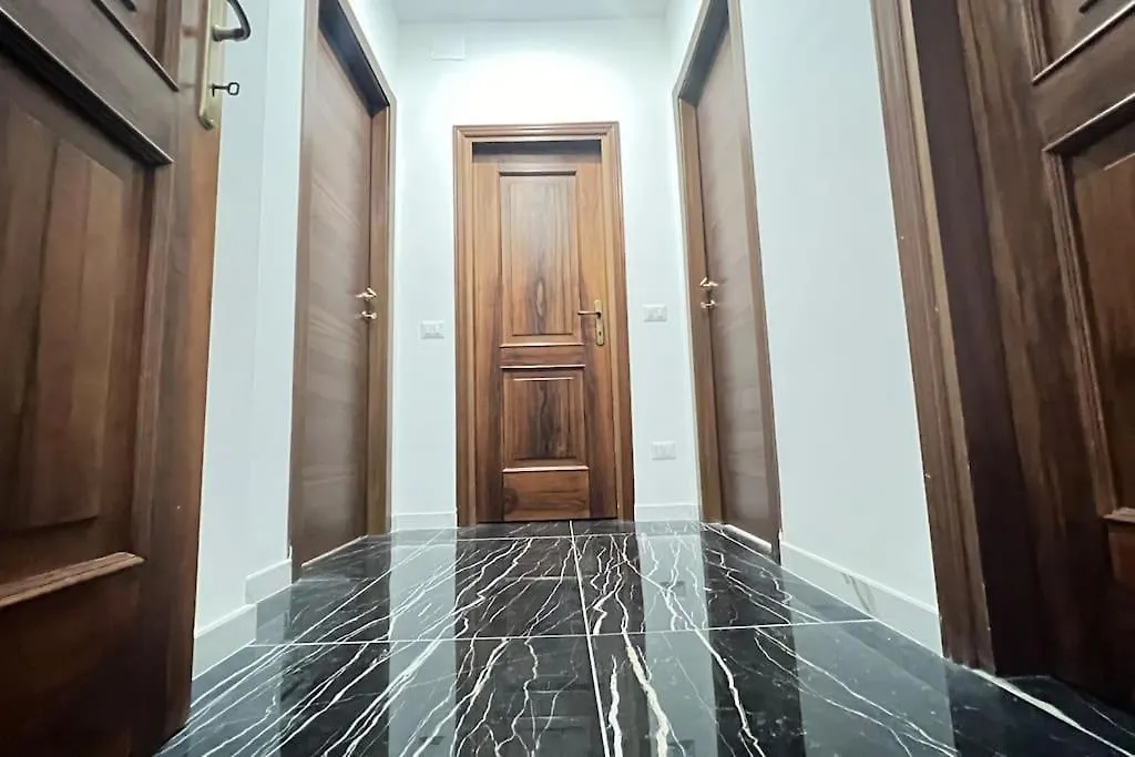 New And Elegant Apartment On The Navigli Netflix E Disney ميلان 0*,  إيطاليا