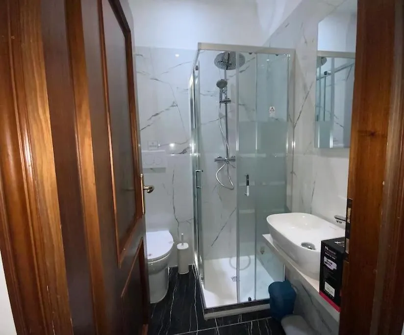 New And Elegant Apartment On The Navigli Netflix E Disney 米兰 0*,  意大利