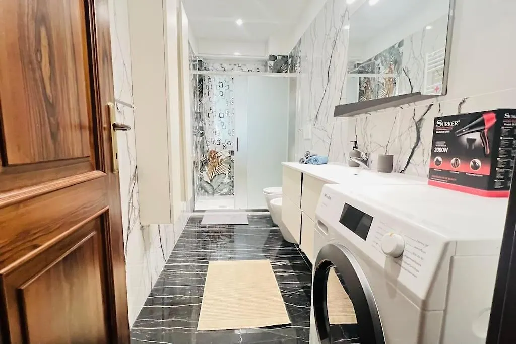 New And Elegant Apartment On The Navigli Netflix E Disney 米兰